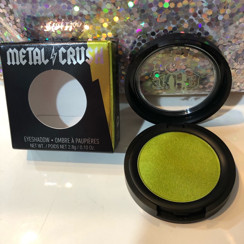 BNIB Kat Von D Metal Crush eyeshadow